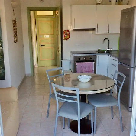 Angels Nest サンタ・テレーザ・ガッルーラ